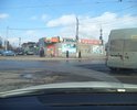 разбитая проезжая часть на трамвайных переездах перекрестка ул. Маяковского и ул. Октябрьская