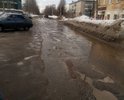 В нашем городе все дороги нуждаются в ремонте.