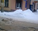 Ямы на дороге.