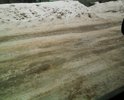 Асфальт на этой центральнй улице Октябрьского района крайний раз был уложен во времена СССР. С тех пор дорожное покрытие не обновлялось. Не проводились даже т.н. "ямочные" ремонты.
Иногда колдобины засыпают строительным мусором...
По улице проходит автобусный маршрут.