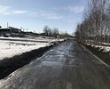 В прошлом году 8 мая был проведён ямочный ремонт,сейчас от него не осталось и следа. Данная дорога ведёт к братской могиле, на которую регулярно возлагаются цветы школьниками,детьми из детских садов, сотрудниками предприятий и местными жителями. Глубокие ямы,просевший асфальт и т.д. мешают передвижению даже пешком,не говоря уже о транспортных средствах. Просим Вас включить нашу дорогу в план ремонта на 2017 год. Денежные средства в муниципалитете имеются, а ещё и федеральная программа... помогите пожалуйста в предвыборный год.