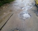 дорога в Люберцах от Митрофанова 20  к Митрофанова 17 к.3 вся в ямах и лужах, не имеет асфальта, нет тротуара. Это единственная автомобильная дорога связывающая нас-жителей Митрофанова 17 к.3 с городом.По ней невозможно даже пройти с детской коляской! Писал о данной проблеме на сайт Добродел, в администрацию Московской области, лично Губернатору Московской области ( всю переписку и ответы на запросы готов предоставить). В 2016 году Администрация г. Люберцы признала, что дорога требует капитального ремонта и письменно обещала все выполнить в кратчайшие сроки ( привести в нормативное состояние), но работы не проводились. Сейчас в 2017 году Администрация Люберец только письменно обещает учесть проблему при разработке Плана на 2017 год (мы не верим, что какие-то работы будут проводится). Пожалуйста, помогите Нам!!!Повторяюсь- всю переписку по данному вопросу готовы предоставить. Заранее спасибо!