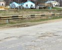 Большой участок во Владиславовке по обеим сторонам дороги в ямах.