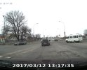 Мост через путепровод, по правому ряду невозможно ехать.