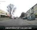 Бульвар мира тоже весь разбитый, до гипермаркета.