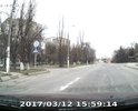 ПРи съезде с моста направо огромная яма и после много мелких.