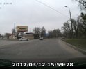 ПРи съезде с моста направо огромная яма и после много мелких.