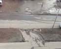 По всей протяженности Малой Балканской улицы есть ямы, бугры, трещины и колея. После зимы ситуация с дорожным покрытием заметно ухудшилась и проехать не въехав в яму невозможно. На фото только малая часть всей проблемы.