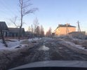 Проехать на легковой машине в межсезонье очень сложно, колейность плюс ямы.