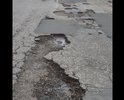 Участок трассы Евпатория - п. Мирный находится в отвратительно состоянии. Яма на яме. такое ощущение, что про нее забыли. Не ремонтируют уже несколько лет. Летом очень много наших гостей, которые приезжают на отдых по ней ездят и гробят свои автомобили. Сам езжу каждый день по ней на дороге, макс. скорость 50 км./час, а ночью ям не видно, поэтому страдает ходовая. Очень нужен качественный ямочный ремонт в ближайшее время.