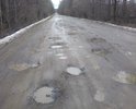 Снег сошел, дорога в ужасном состоянии! С.Букань признано одним из самых благополучных сел Калужской области. В годы Великой Отечественной войны на территории села погибли более 15 тыс. советских воинов. Дорога находится в собственности области, передвигаться по ней свыше 30 км/ч не возможно. В селе действует школа. Автобус маршрут в 15 км от Людиново до Букани проходит за 45-60 минут.