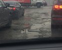 Дороги просто ужас, и это всего-то в 10 км от Москвы, каждый год одно и тоже. К зиме дороги наконец-то ремонтируют, а весной этот отремонтированный осенью асфальт тает вместе со снегом.