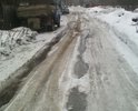С 2000 года дорога не ремонтировалась. Зимой никто ничего не чистит,машину царапаешь о глыбы застывшего снега.