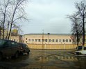 По меркам Коврова проехать на машине еще можно, пройти с коляской проблематично.
