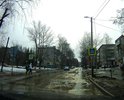 На ул. Лопатина не зная брода лучше не соваться. В неприметных лужах скрываются пробоины в полколеса.