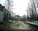 На ул. Лопатина не зная брода лучше не соваться. В неприметных лужах скрываются пробоины в полколеса.