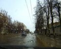 Участок очень неприятный, ям много, водители виляют и тормозят непредсказуемо.