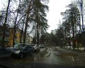 Улица Тимофея Павловского каждую весну превращается в сетку из ям. Причина - сантиметровый слой асфальта. На некоторых ямах можно насчитать пять-шесть слоёв. Какой смысл "мазать" афальт такой толщины, адгезии между слоями нет, крошится как печенье.