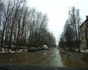Дорога за пару лет превратилась в решето. Хорошо помню как клали этот асфальт, прямо на песок и глину.