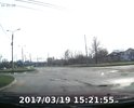 Как съехал с моста на фабрику и до жд моста, большие ямы на дороге.