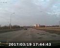 по правой полосе невозможно ехать