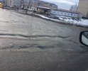 Перекресток находится в ужасном состоянии зимой и летом, постоянно его ремонтируют, но картина не меняется.