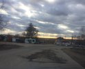 Сильная колейность, местами очень крупные ямы, а на повороте, у площади кошмарная яма, провоцирующая ДТП