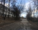 Очень много ям, местами дорога абсолютно разбита, например, у завода