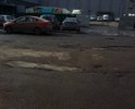 Дорога и прилегающая территория по адресу ул.65 лет Победы находится в отвратительном состоянии. По дороге затруднено движение транспорта по причине метровых ям и выбоин, нет ливневых стоков и все осадки равномерно распределяются и заполняют метровые выбоины превращаясь в озера. Нет разметки и дорожных знаков. Отсутствую пешеходные дорожки, люди вынуждены ходить по проезжей части. Не убирается дорога и прилегающая территория от снега - никогда.