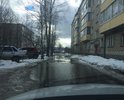 Лужи глубиной по колено, из подъездов не выйти, дорога тоже в убитом состоянии.