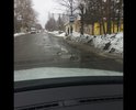 Дорожное покрытие оставляет желать лучшего, ремонт делается битым кирпичом, местами и целые кирпичи входят)))) О разметке, приходится вообще молчать, ее просто нет.