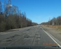 Качество дорожного покрытия трассы Р 133 видно на фотографиях. На асфальтном покрытии присутствуют ярко выраженные дефекты. Так же видно качество выполнения ямочного ремонта.