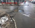 Проседание дорожного покрытия и тротуара, ул.Тихомирова и Заревый проезд