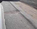 водители объезжая ямы рискуют столкнуться со встречкой
снижается скорость, образуются пробки
так уже 2 года