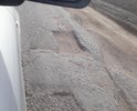водители объезжая ямы рискуют столкнуться со встречкой
снижается скорость, образуются пробки
так уже 2 года