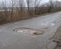 Участок дороги в Костромской области Густомесо - Вертлово - Волгореченск, протяженностью 10 км уже много лет остается без какого-либо ремонта. Ни капитального, ни ямочного. Состояние дороги ужасное. По ней ездят люди на работу и с работы, отвозят детей в школу, расположенные неподалеку, горожане выезжают на отдых, осуществляется поставка строительных материалов для стоительства дач.Дороги нет вообще, только направление!!! Кто то же должен следить за состоянием дорожного полотна???