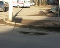 Огромные дыры сразу после пешеходного перехода и при выезде на ул З. Коноплянниковой от подстанции скорой помощи.