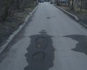 На внутридворовой дороге у домов по ул. Турку 19 и 21 частично сошел асфальт. Ямы после осадков не обойти и не объехать.