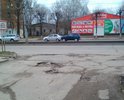 На дороге у д.27 по ул. Багратиона при выезде с проезда ведущего от д.30 по ул. Н.Неман на ул. Багратиона ямы и выбоины. Требуется ремонт. Аварийный участок.