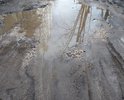 Здравствуйте ! Помогите решить проблему по грунтовой дороге г.Балашиха мкр Салтыковка ул.Лесные Поляны от 9 до д.19 длинна 276 метров .Администрация не Хочет решать данный вопрос ,пишу на сайт Добродел с 2015 года года,ответ один -на 19-20 гг ответы КОЗЫРЕВА как по ранее заготовленному шаблону.Стоят знаки 3.2 с двух сторон ,транзитный транспорт едет без остановки,отдел ГиБДД старается из всех сил нам помогать,ограничивая движение ,так как рядом школа на 350 детей !!!! .Управление транспорта и дорог г.Балашиха даже выезжать на место не хотят,имею имею много отписок, где официально отвечают что проводили профилирование и укладку щебнем.ЭТО  ПОЛНАЯ ЛОЖЬ !!! Бурцев О.Н.  так же отписался на 20 год.
Кругом строят мосты и развязки ,а на 276 метров материалов НЕТ !!! Получается всем жителям не ходить в магазин,детям не ходить в школу ,ЛЮДЯМ просто не ЖИТЬ до 20 года . Губернатор сам лично приезжал к нам после попытки вырубки нашей березовой рощи застройщиком МОРТОН ,дал обещание что тут будет ПАРК ,дорога ,тропинки и т.д.-поставили только три лавочки ,три урны и то для распития алкоголя на свежем воздухе. Если ВЫ нам не поможете, то ни кто нам не поможет!!!Помогите !!!!