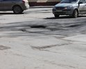 На перекрестке ул.Ковровская и Академическая много ям, превышающих нормативные допуски и создающие аварийную опасность.