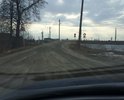 Асфальта данный участок дороги не видел никогда на моей памяти. Подъезд к ЖД переезду с очень большим уклоном.