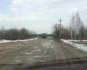 Этот участок вообще затапливает весной, люди добираются из "Михалкино" до города на лодках. Давно уже пишут в администрацию города, просят отремонтировать дорогу и восстановить мост, плюс сделать пешеходную зону, а также освещение.