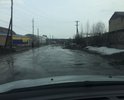 Просто весенний потоп, ливневая канализация отсутствует, вся вода бежит по дороге каждый год.