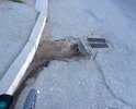 Весь в латках которые отлетают при первом дожде, латка на латке