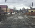 На данном участке дороги нет ни асфальта, ни пешеходной зоны. Рядом находится детский сад, родители на руках носят детей. что бы те не испачкались в грязи попутно из/в садик/а