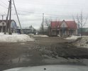Центр города, дорога проходит за самой большой гостиницей города.