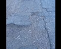 Дорога не соответсвует  нормативам, в ямах трещинах