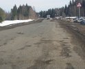 Федеральная трасса, после г.Омутнинска на протяжении 20 км в сторону Афанасьева, дорожное покрытие не соответствует стандартам федеральной трассы, везде трещины, неровности в виде ям и впадин, трещины, колеи.