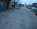 Дорога убитая в хлам. Многие на ней теряли колеса, убивали ходовую подвески и т.п. Администрация утверждает что дорога отремонтирована. Денег не выделяют.